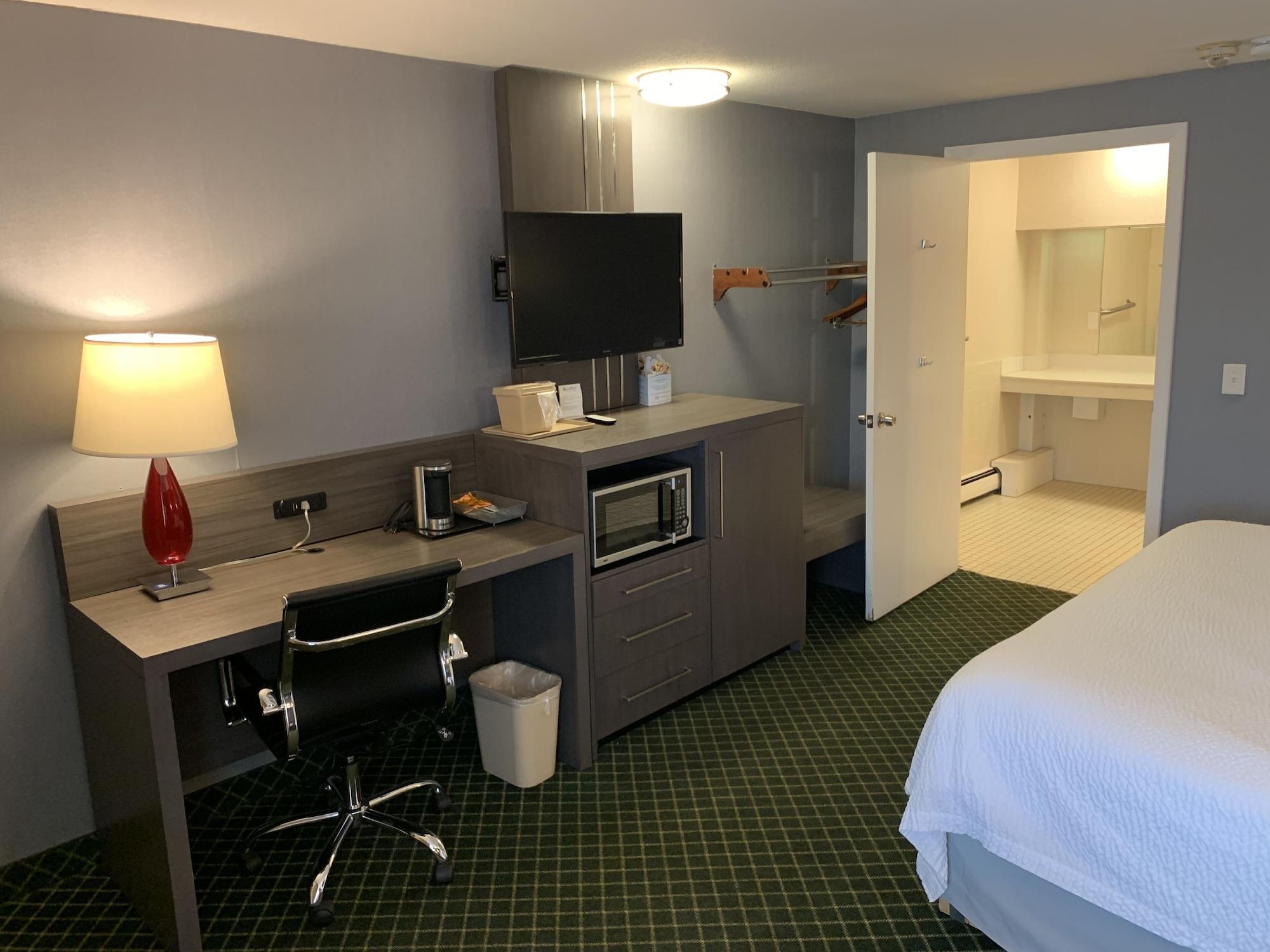 Hotel Super 8 By Wyndham Sturbridge Zewnętrze zdjęcie