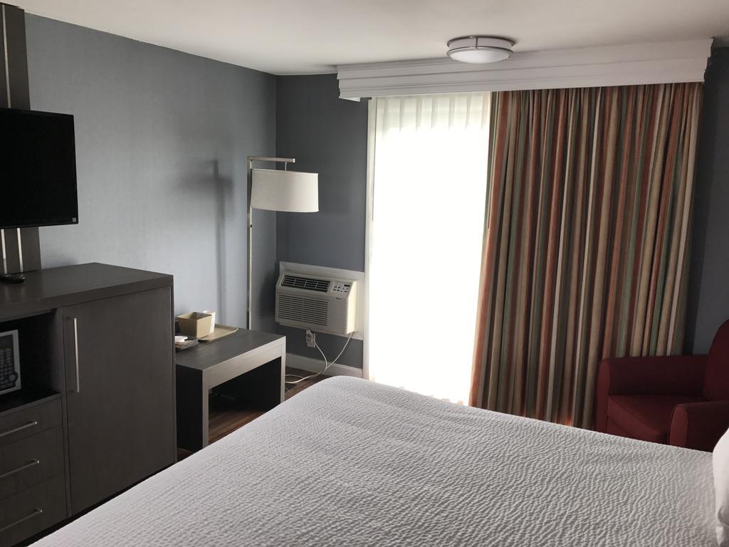 Hotel Super 8 By Wyndham Sturbridge Zewnętrze zdjęcie