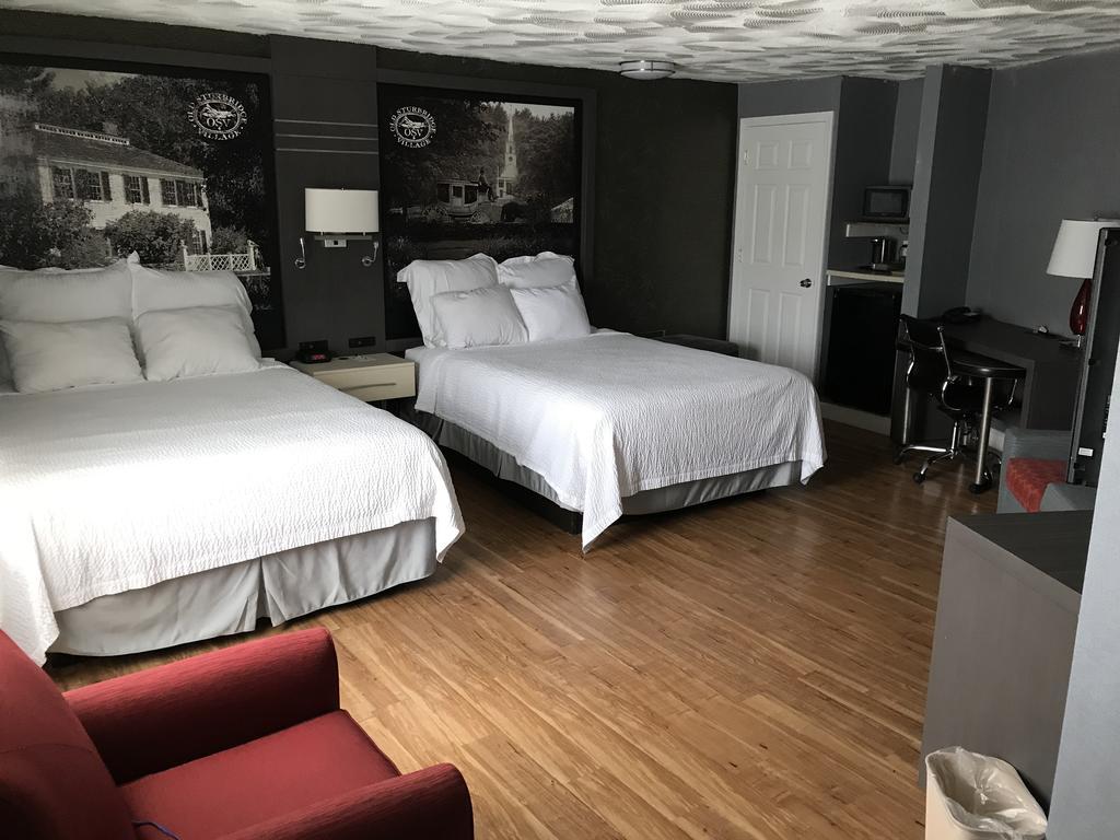 Hotel Super 8 By Wyndham Sturbridge Zewnętrze zdjęcie