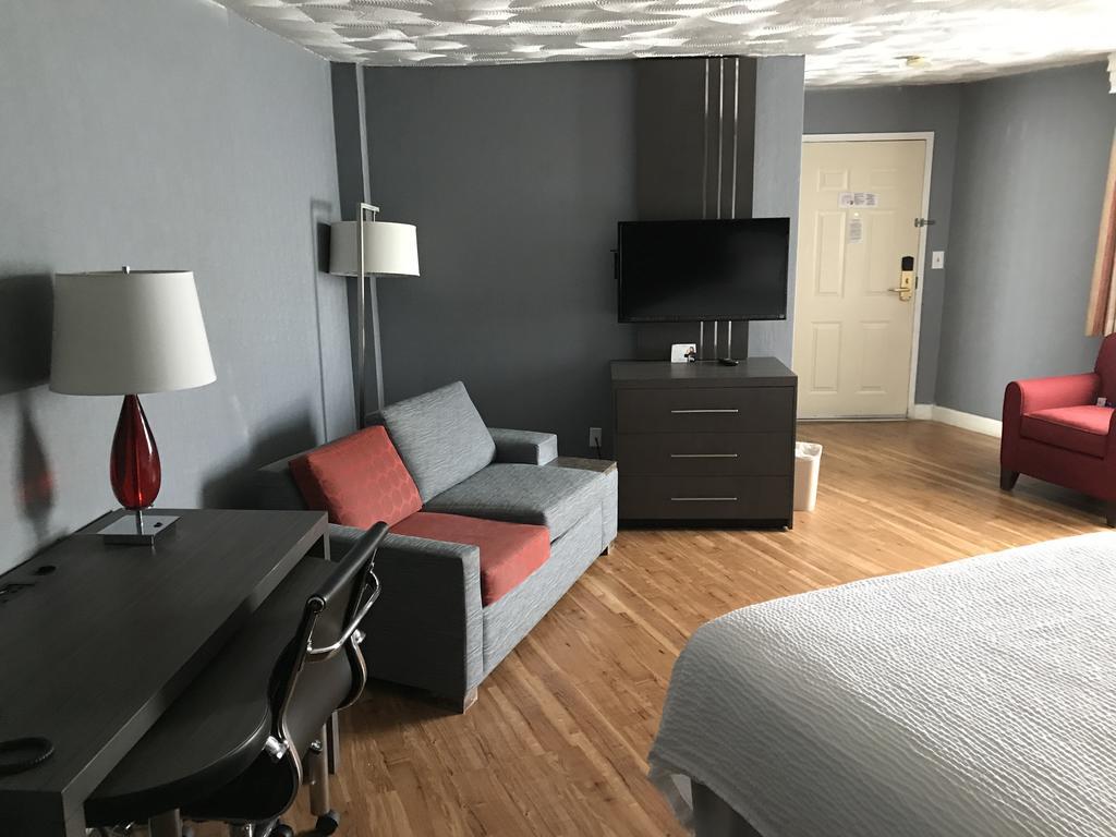 Hotel Super 8 By Wyndham Sturbridge Zewnętrze zdjęcie